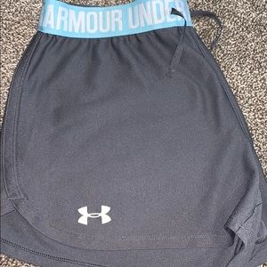 BASICALLY NEW grey under armour shorts